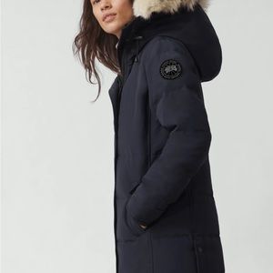 Canada Goose Black Noir Shelbourne Parka.  Black, S/P, Real fur